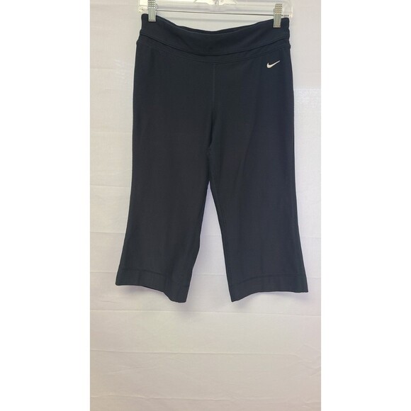 Nike Womens Sz Small Black Cropped Loose Fit Yoga Pants Athleisure Dri Fit EUC - Picture 1 of 3